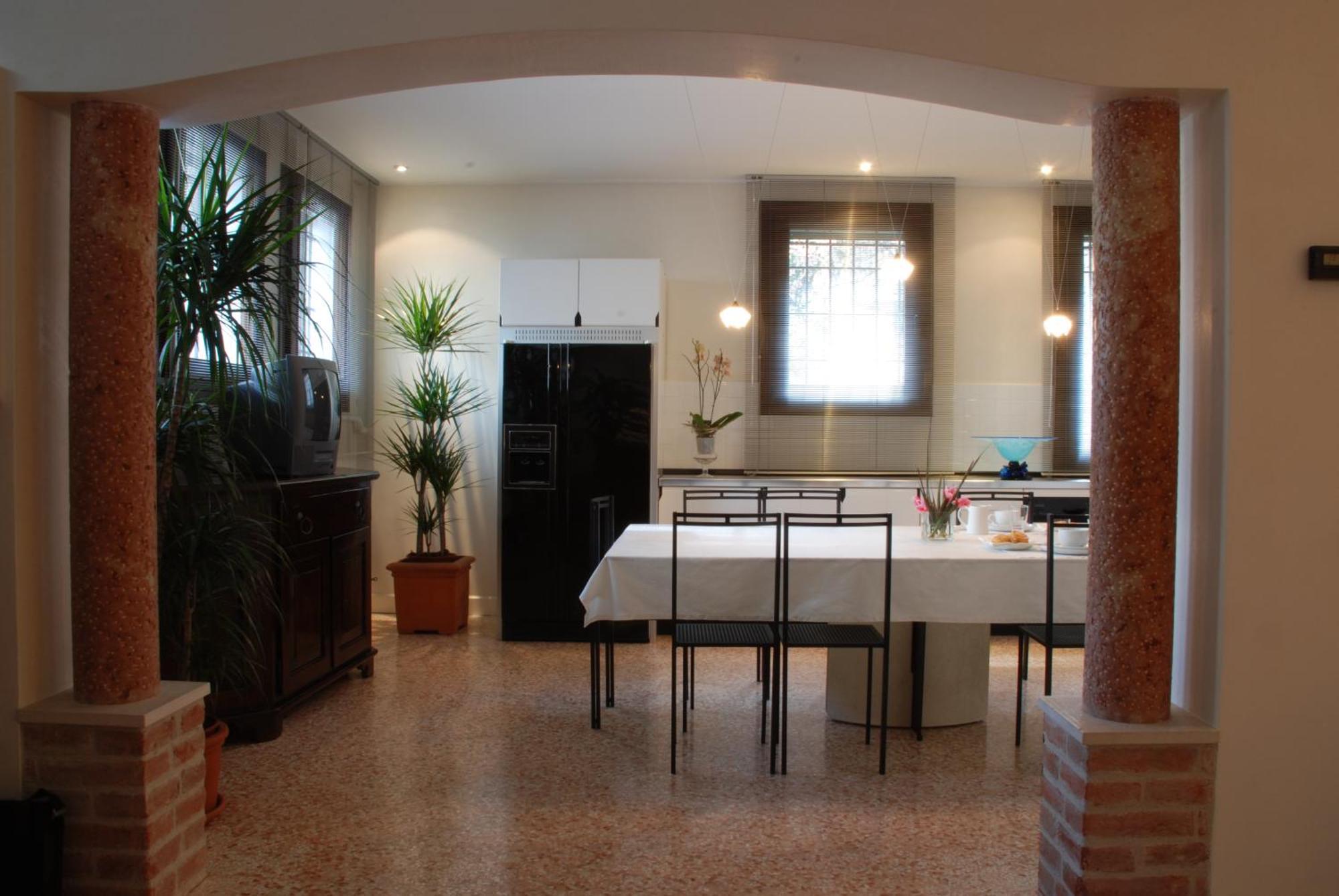 Locazione Turistica Joyful Padova Hotel Exterior foto